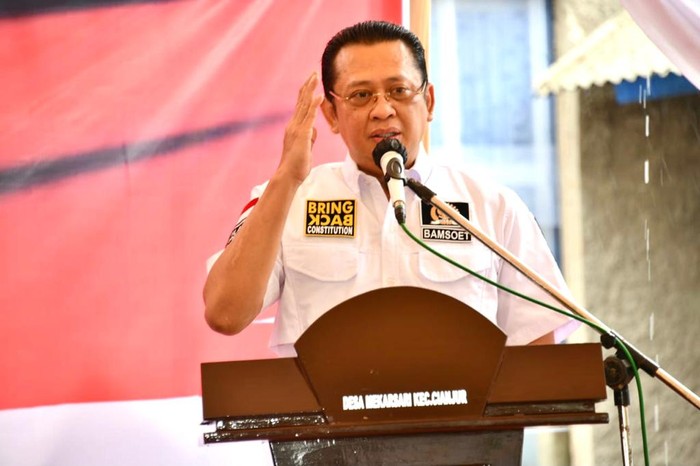 Ketua MPR RI Bambang Soesatyo (Bamsoet) mengungkapkan selama ini sektor pertanian selalu diidentikkan dengan kehidupan desa yang tak jarang dipandang sebelah mata.