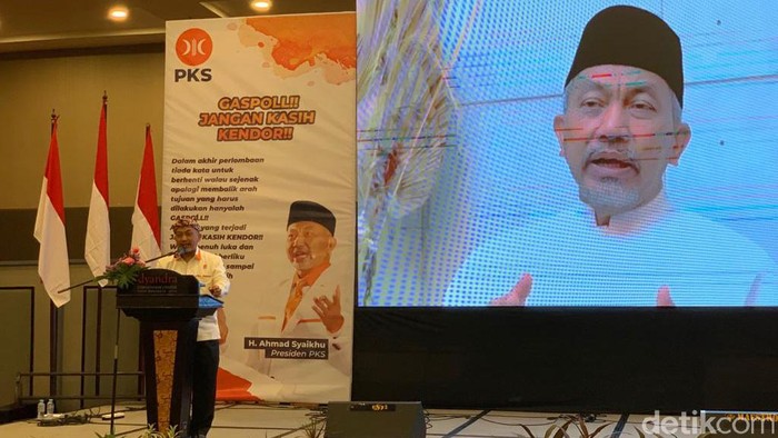 konsolidasi PKS dalam pemenangan di 19 Pilkada Serentak di Jatim di Dyandra Convention Hall Surabaya