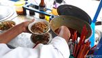 Nikmatnya Mie Ayam Kuah Rendang Racikan Mang Oyo Sejak 1983