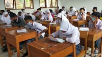 Begini suasana belajar tatap muka di SMAN 30 Garut, Selasa (2/11).