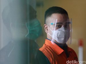 Pengacara Nurhadi Jelaskan Rezky Herbiyono Terima Rp 35 M untuk Beli Tas-Mobil