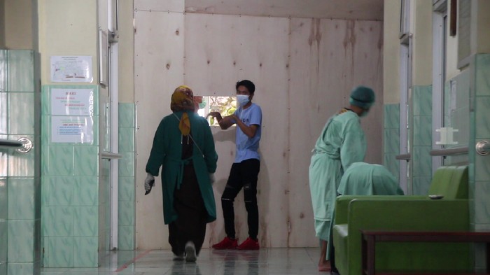 Penambahan ruang isolasi pasien Corona di RSU Andi Makkasau