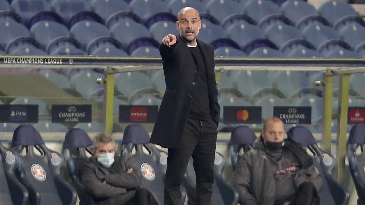 Pep Guardiola tak peduli laga Liverpool vs MU (Foto: AP/Luis Vieira)