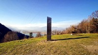 Selain di Utah, monolit juga ditemukan di kota Piatra Neamt, Rumania. Namun beberapa hari setelahnya, monolit tersebut dilaporkan hilang.  
