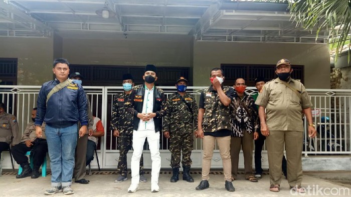 rumah Ibunda Mahfud Md di Pamekasan, Madura dijaga