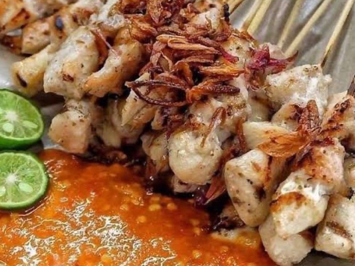 5 Warung Sate Taichan yang Jadi Tempat Nongkrong Milenial