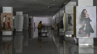 Tutupnya mal di pusat ibu kota itu membuat tidak ada lagi gerai yang tersisa. Mengutip laman resmi Golden Truly, Rabu (2/12/2020), lokasi mal Golden Truly hanya tersisa di Jalan Gunung Sahari Nomor 59, Jakarta Pusat yang kini sudah tutup.