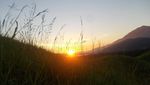 Foto: Sunset Terbaik dari Danau Sentani, Ada di Bukit Ini