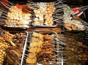 Mau Jajan di Angkringan? Ini 5 Tips Makan Kenyang dan Murah
