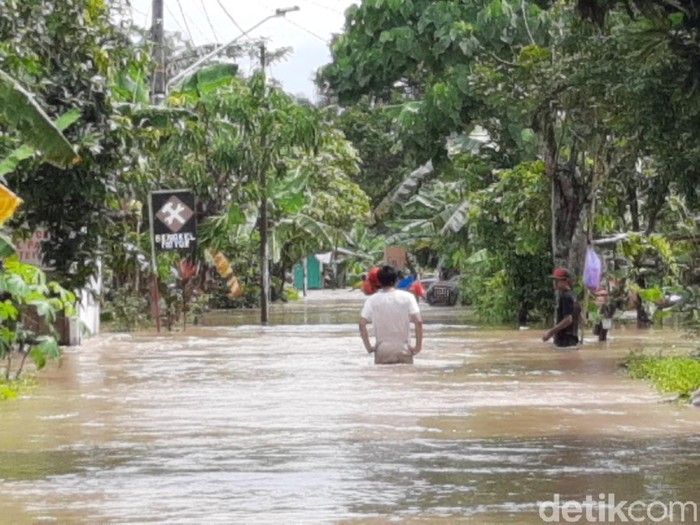 Banjir di Desa Sokawera, Kecamatan Somagede, Kabupaten Banyumas, Kamis (3/12/2020).