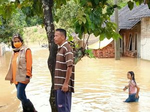Banjir Rendam 7 Desa dan Longsor Melanda 2 Kampung di Lebak