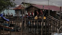 Sampai dengan Juli 2020, Pelabuhan Dumai melayani bongkar muat peti kemas sebanyak 8.524 box.