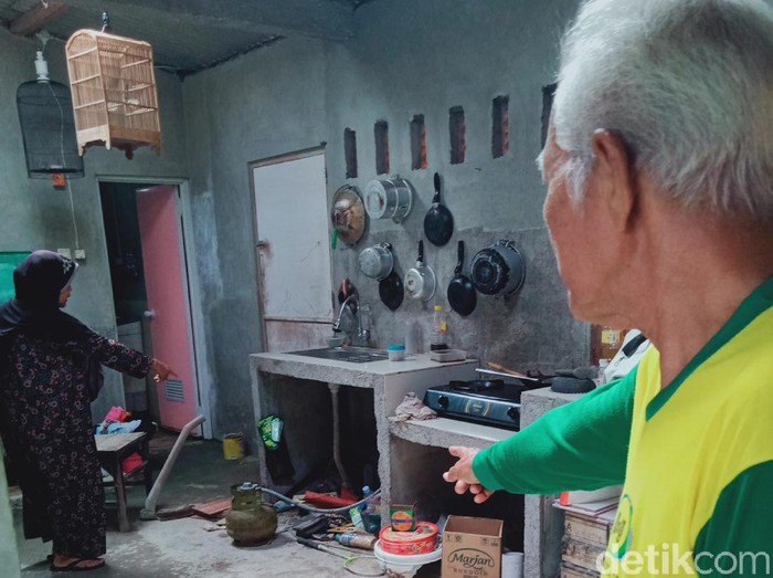 Dapur lokasi penemuan ular kobra di Klaten, Kamis (3/12/2020).