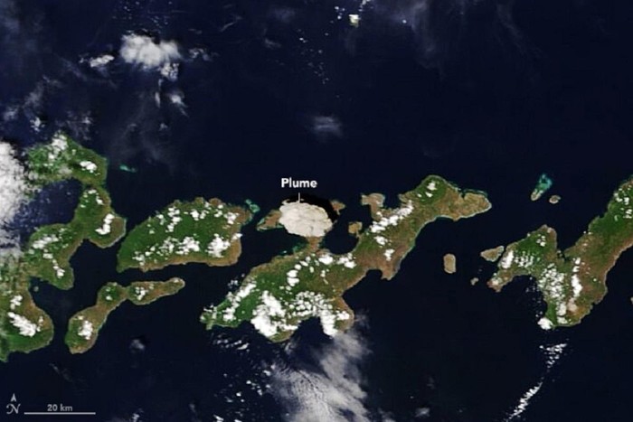 Erupsi Lewotolo