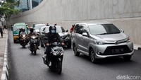 Dinas Bina Marga dan Penataan Ruang Provinsi Jawa Barat memastikan flyover Jalan Jakarta-Supratman siap beroperasi sebelum Tahun Baru 2021.