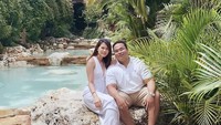 Pasangan calon suami istri Fritz Hutapea dan Chen Giovani. Rencana pernikahan keduanya diungkapkan Hotman Paris, ayah Fritz. ( Foto: Instagram @fritzhutapea)