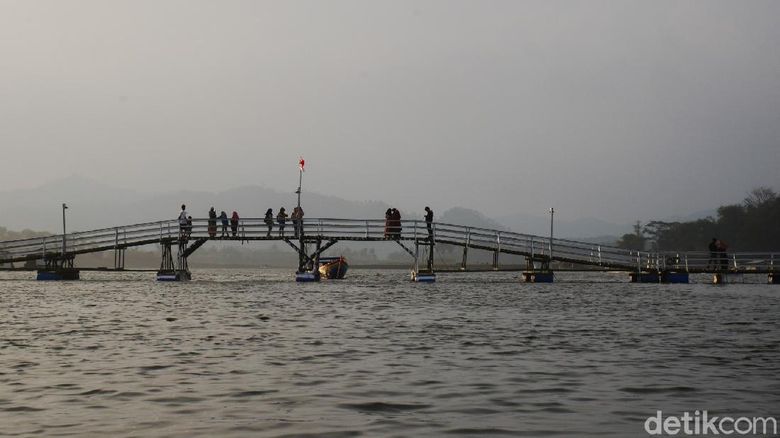 Jembatan Bucin di Bandung Barat Jembatan Bucin di Bandung Barat