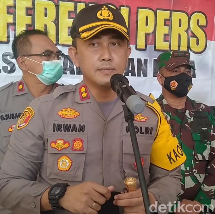 Kapolres Pekalongan Kota, AKBP Moch Irwan Susanto, saat konferensi pers di Mapolres Pekalongan, Kamis (3/12/2020).