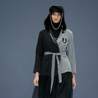 Desainer Jenahara menampilkan koleksi busana tema Academia di Jakarta Fashion Week 2021. Foto: JFW 2021.