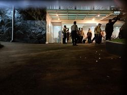 KPK Bawa 5 Koper hingga 8 Sepeda Usai Geledah Rumah Dinas Edhy Prabowo