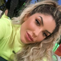 Dalam Instagramnya, Luna membagikan foto sensual dengan keterangan foto yang menyebut bahwa dia menjemur alat kelaminnya setiap hari selama dua jam. Foto: Instagram