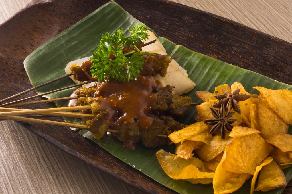 Mantap! 5 Sate Padang Kaki Lima Ini Buka Sampai Dini Hari