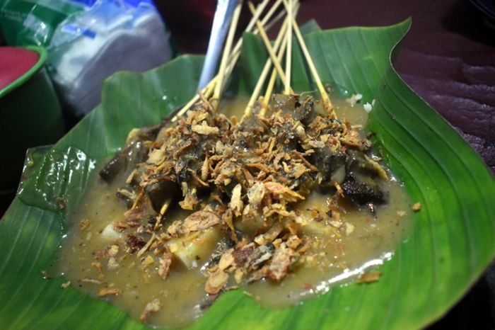 Mantap! 5 Sate Padang Kaki Lima Ini Buka Sampai Dini Hari