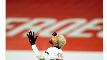Penampilan Neymar semalam jadi mimpi buruk buat MU. Foto: Twitter