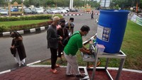 Hingga akhirnya MTQ Nasional tahun 2020 tetap dilaksanakan dengan mematuhi protokol kesehatan yang ketat. Kafilah dari berbagai daerah di Indonesia harus melakukan tes usap (swab test) PCR di provinsi masing-masing dan surat hasil tes sudah harus keluar dua hari sebelum keberangkatan.  