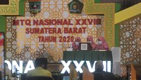 Perhelatan Musabaqah Tilawatil Quran (MTQ) Nasional XVIII di Kota Padang, Sumatera Barat tetap dilaksanakan meski masih dalam masa pandemi COVID-19.   