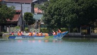 Dengan adanya perahu wisata ini, Gubernur Jawa Barat ini berharap kepada kewilayahan setempat dapat dimanfaatkan sebaik mungkin. (Humas Pemprov Jawa Barat)