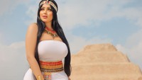 Salma sendiri diketahui sudah menghapus foto-foto tersebut dari Instagramnya. Akun Instagramnya sekarang juga telah menghilang bak ditelan bumi, hanya ada akun-akun tiruannya saja. Meski sudah dihapus, tapi Salma tetap ditahan. (dok. Instagram)