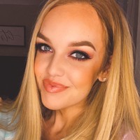 Dari 164 kg kini beratnya mencapai 72 kg. Tak hanya masalah penampilan, Samantha mengaku jika sekarang ini ia merasa lebih bahagia. Ia pun menekankan bahwa mantan pacar bukan tujuan utama transformasinya.Foto: Instagram @therealslimsammii