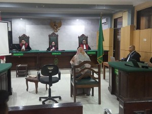 Bebasnya Amel Ketua Timses Calon Bupati dari Tuntutan Denda