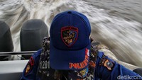Patroli air tersebut dilakukan setiap hari guna memastikan wilayah perairan laut selalu aman dari gangguan tindakan penyelundupan teritorial laut perbatasan Dumai-Rupat.