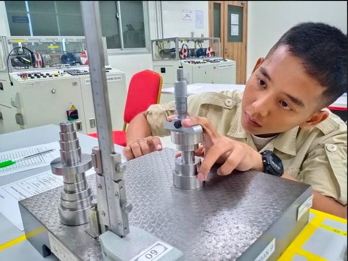 Sejak 2015 Toyota Indonesia Academy (TIA) melahirkan para teknisi terlatih yang siap dilepas langsung ke industri otomotif. Tahun ini TIA kembali melahirkan puluhan wisudawan teknisi terbaik