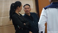 Momen kebersamaan bersama Vicky Prasetyo dinilai berharga oleh Kalina Oktarani. (Foto: Palevi/detikcom)