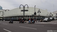 Wali Kota Bandung Oded M Danial imbau warga waspada dan jangan datang ke Kota Bandung dulu karena saat ini Kota Bandung ada di zona merah.