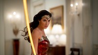 Wonder Woman 1984 dibuka dengan sebuah opening yang dahsyat. Foto: (dok. Warner Bros)