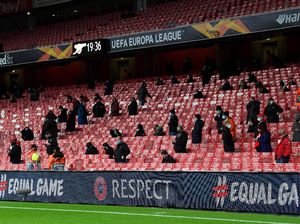 Dan Akhirnya, Suporter Terlihat Lagi di Emirates Stadium