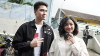 Athalla Naufal dan Ansellma Putri kenal lewat TikTok sebelum akhirnya menjalin hubungan. (Foto: Palevi/detikcom) 