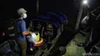 Kondisinya yang kotor dan tanpa penerangan apapun membuat kecemasan jika terjadi hal yang tidak diinginkan. Karena standar suatu dermaga adalah dilengkapi dengan penerangan yang cukup.   