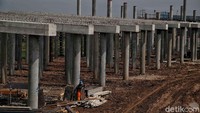  Pembangunan Jalan Tol Cibitung-Cilincing (JTCC) ini pun ditargetkan dapat rampung konstruksinya pada April 2021 dan ditargetkan dapat beroperasi pada Mei 2021 mendatang.