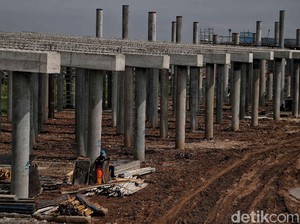 Genjot Infrastruktur, Jokowi: Buat Pedagang Makanan, Kos-kosan dan Lain-lain
