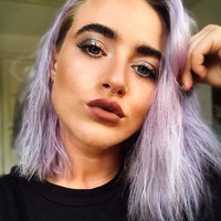 Ide untuk akhirnya membuka kondisi asli wajahnya terlintas ketika Jess merasa gatal setelah seharian ber-makeup. Foto: Instagram @_jessyoga