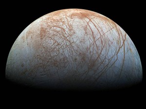 Bulan di Jupiter Punya Laut, Ada Kehidupan di Dalamnya?