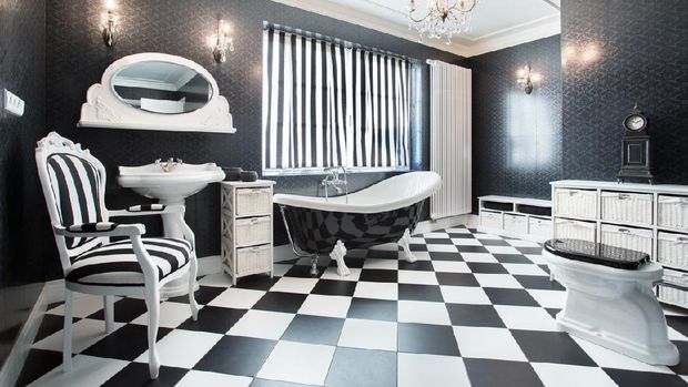 kamar mandi rumah minimalis Interior of white and black modern bathroom