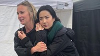 Ada pula foto Liu Yifei tanpa make up. Terlihat tetap cantik, ya! (Foto: dok. Instagram @yifei_cc) 