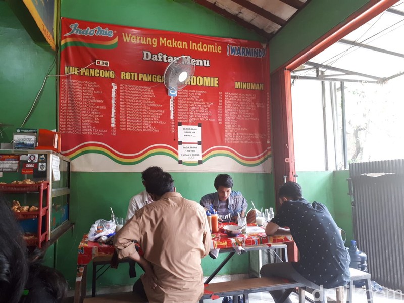 Mencicipi Pancong Enak di Depok Racikan Mang Kumis dan H. Dadang