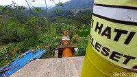 Dengan dibangunnya PLTM dari arus air sungai Logawa yang melintasi Desa Baseh menjadi pembangkit tenaga listrik sangat menjanjikan. Karena berdasarkan Peraturan Menteri ESDM No 12 Tahun 2017 PLN wajib memberli listrik dari pembangkit energi terbarukan. Dari hasil produksi listrik tersebut, nantinya akan dibeli oleh PLN per kWh seharga Rp 1.100. 